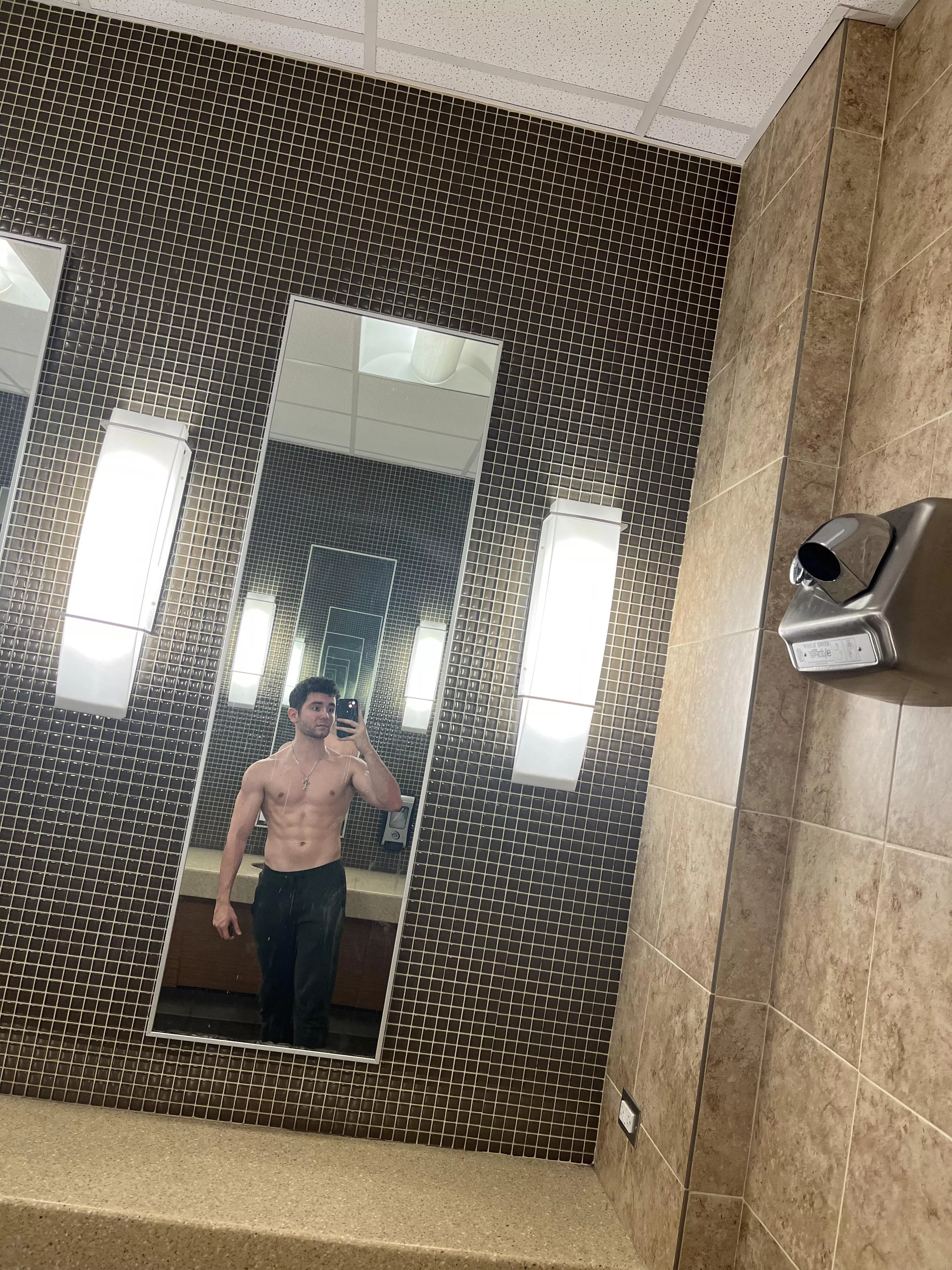 3 hour gym session from earlier this week. Thoughts?