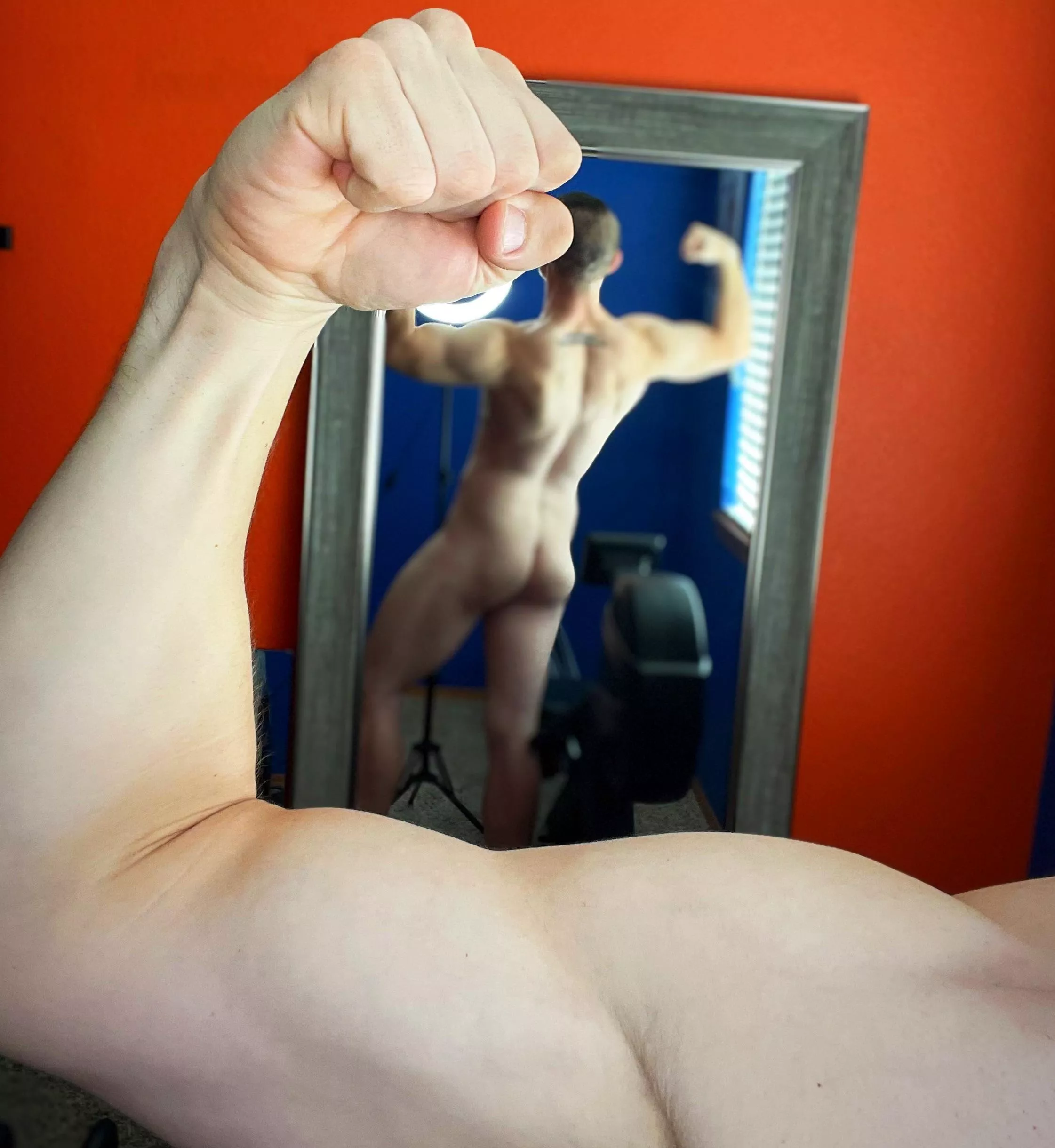 Anyone like muscle guys?