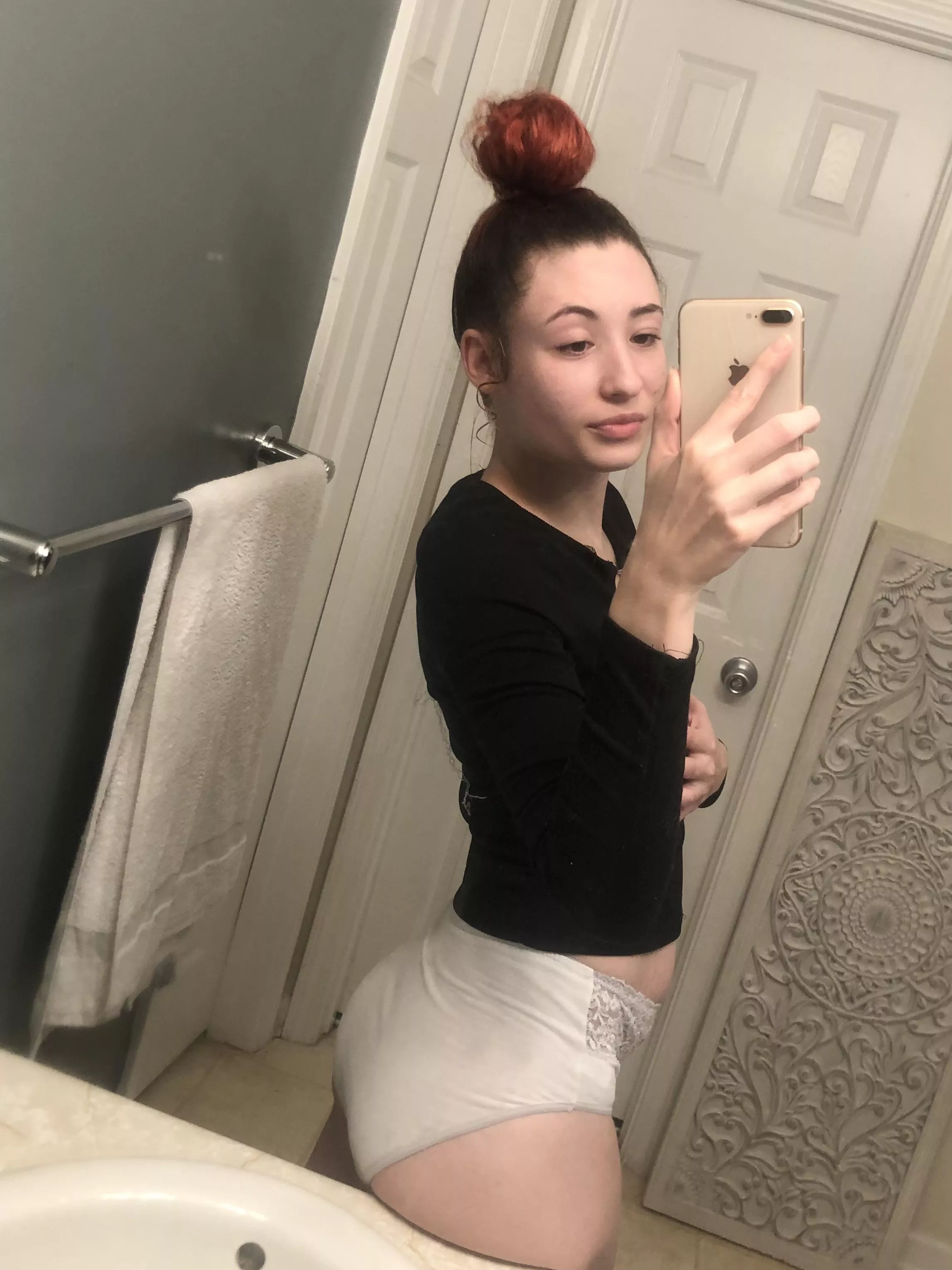 Available for cam calls 🤤