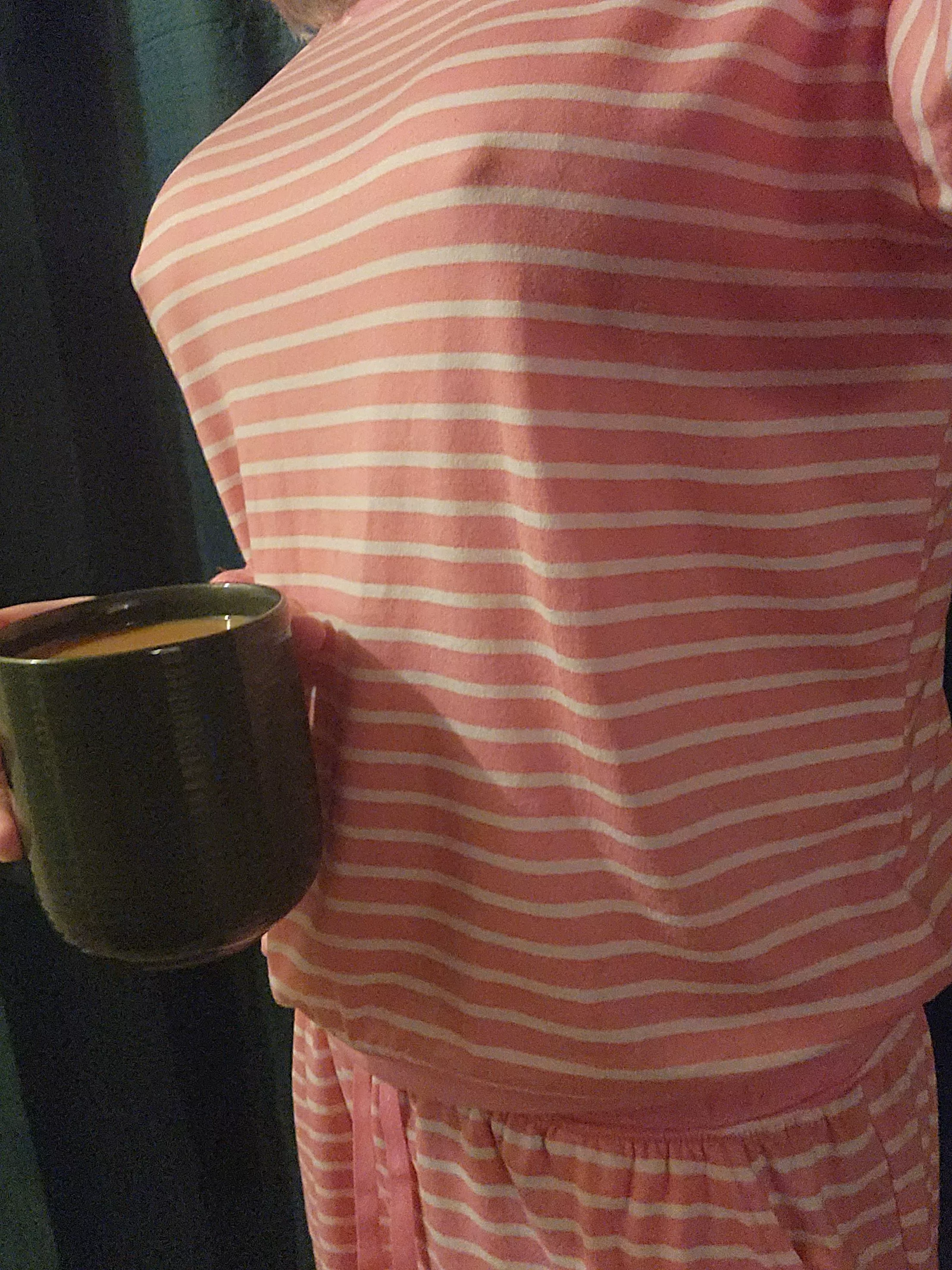 Brrr.. Nipply this morning for coffee time.