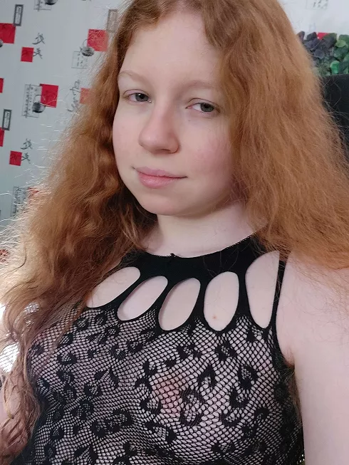 Do you think this outfit reveals too much? 🤔 Streaming live now!