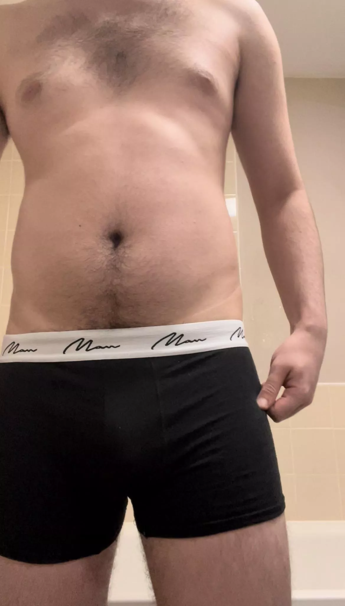 Does my underwear look good?😏 Dms open💦😈