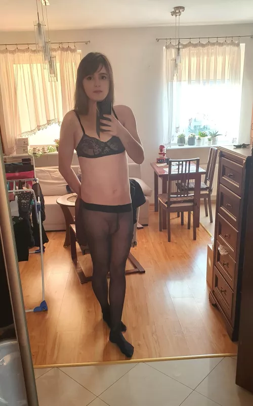 Ehhh i forgot to wear panties :/