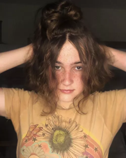 Hey cuties I’m back from a ban. How r y’all? :3