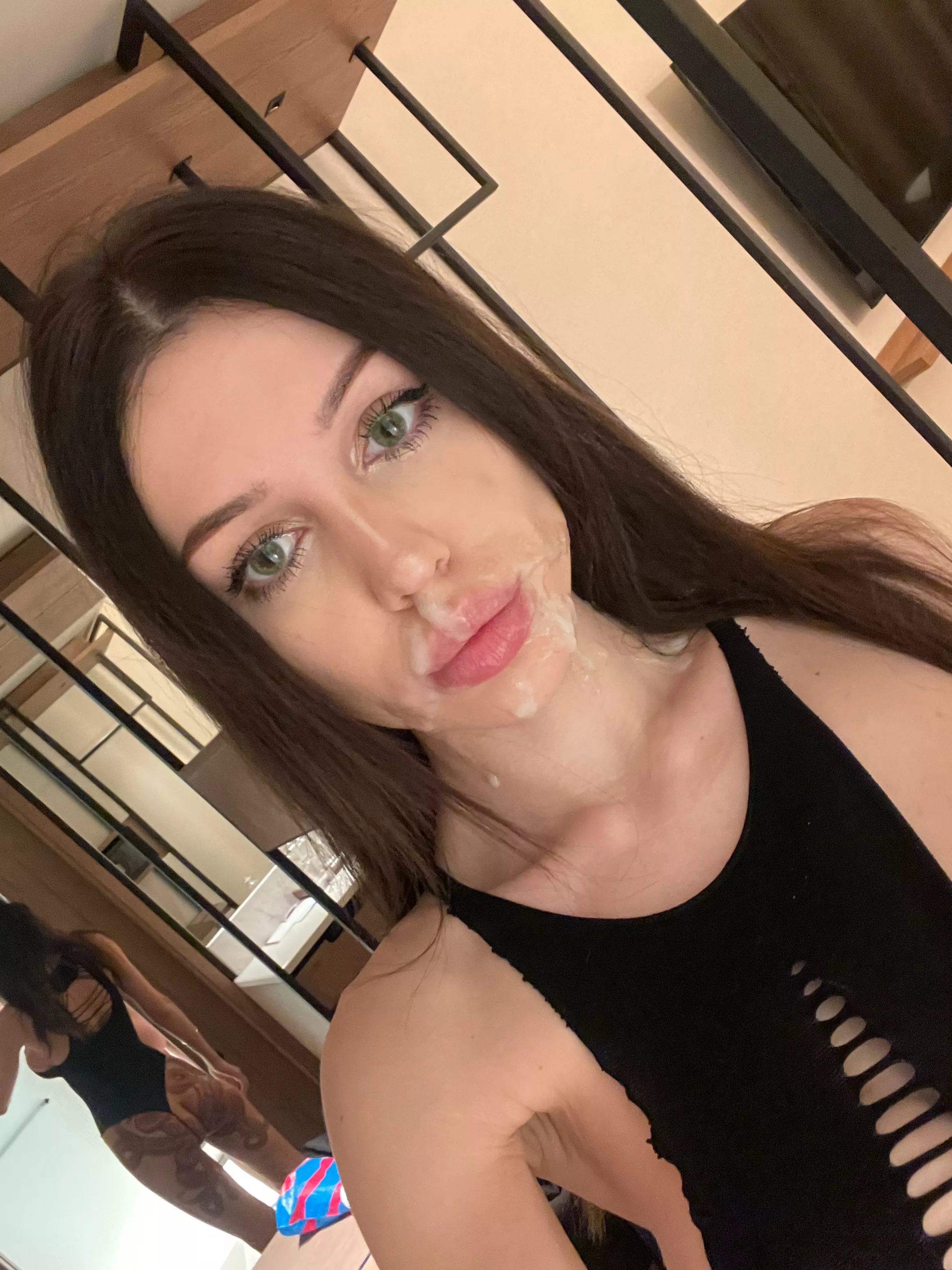 I am proud to wear this cum :3