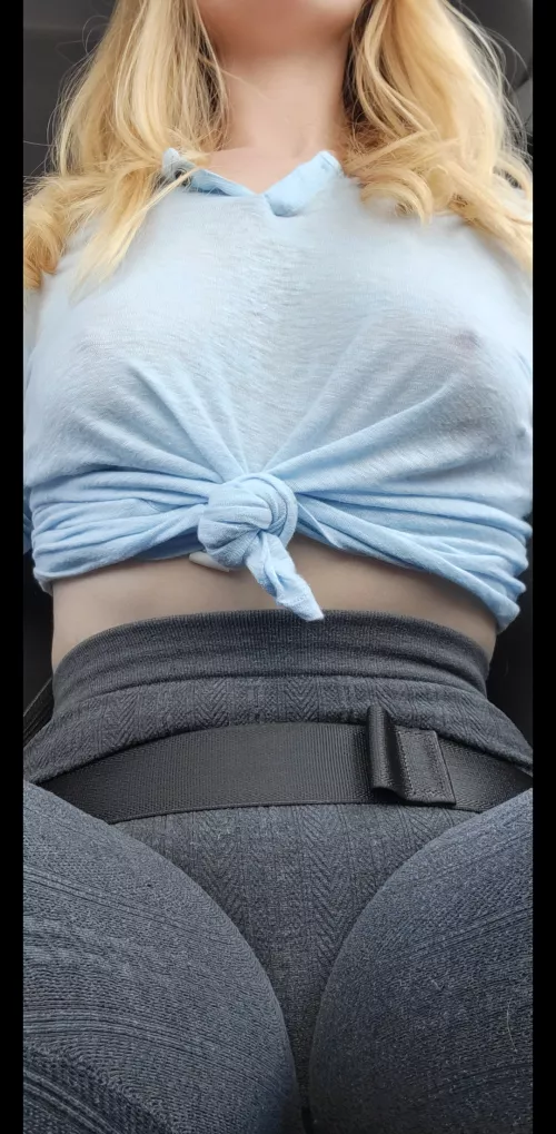 I hope the semi-truck drivers on the thruway enjoyed the view today 😄