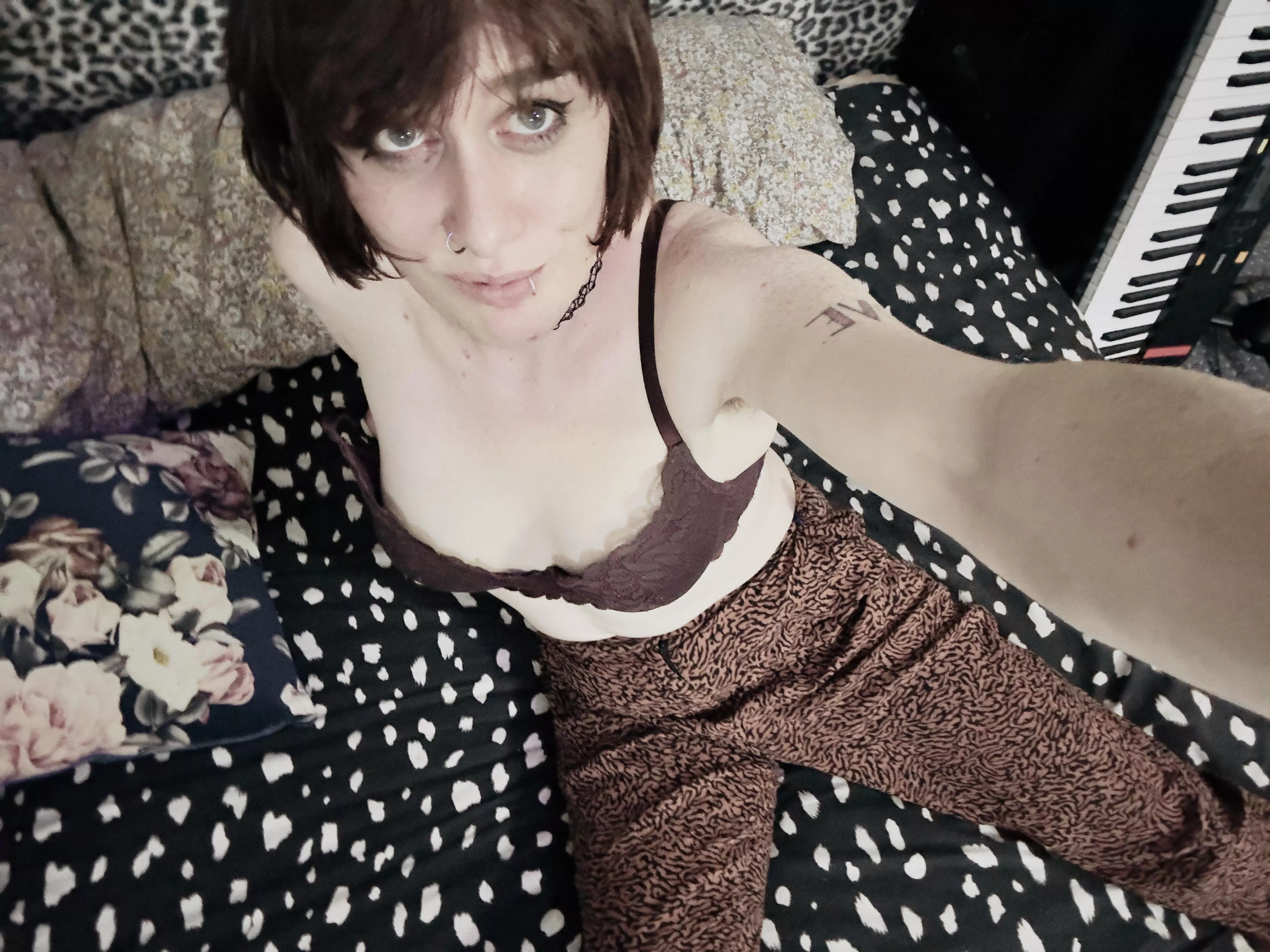 I thought cutting my hair would make me look more boyish 😵‍💫😵‍💫