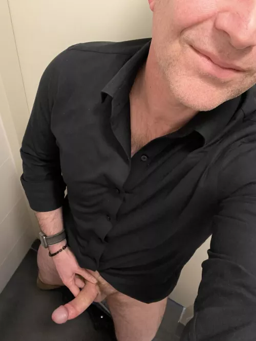 Lemme be your lunchbreak [54]