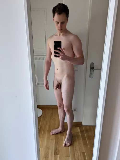 M24, 73kg, 186cm - that's me