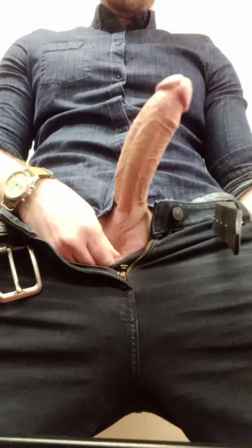 My big thick dick at work.