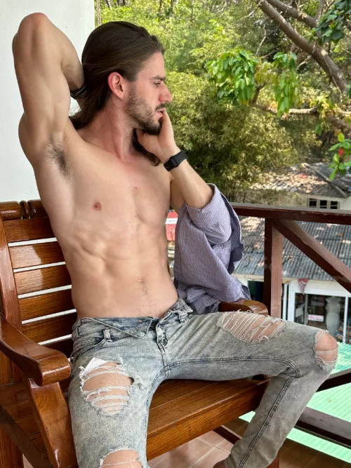 no one can see us here, right?