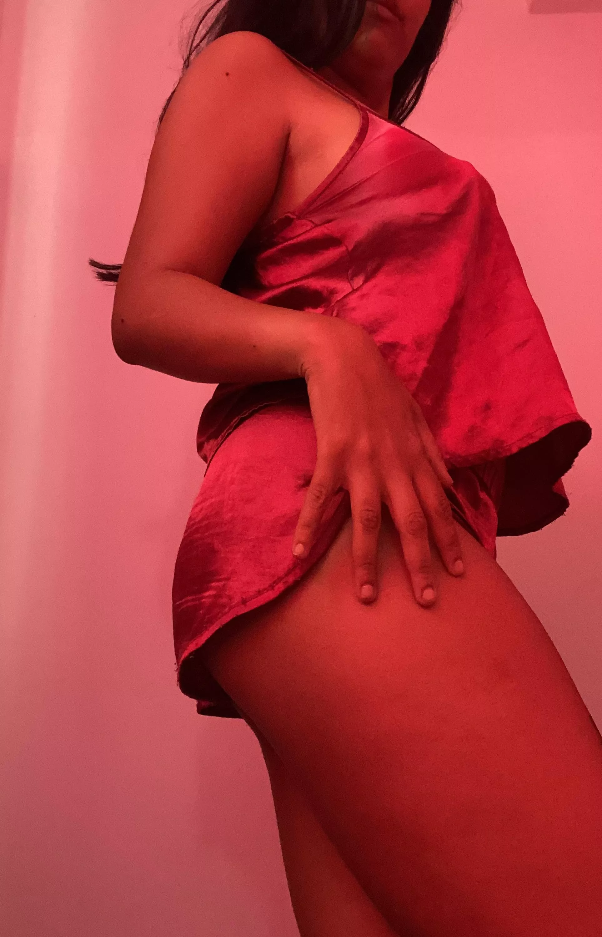 [Selling] Video calls • Sexting ($25)• Femdom • Findom • Personalized photos • Fetish friendly • SPH • CEI • JOI • GFE • Serious buyers only✨ Kik Vane.moncada25 Telegram acavego25 OR DM ME