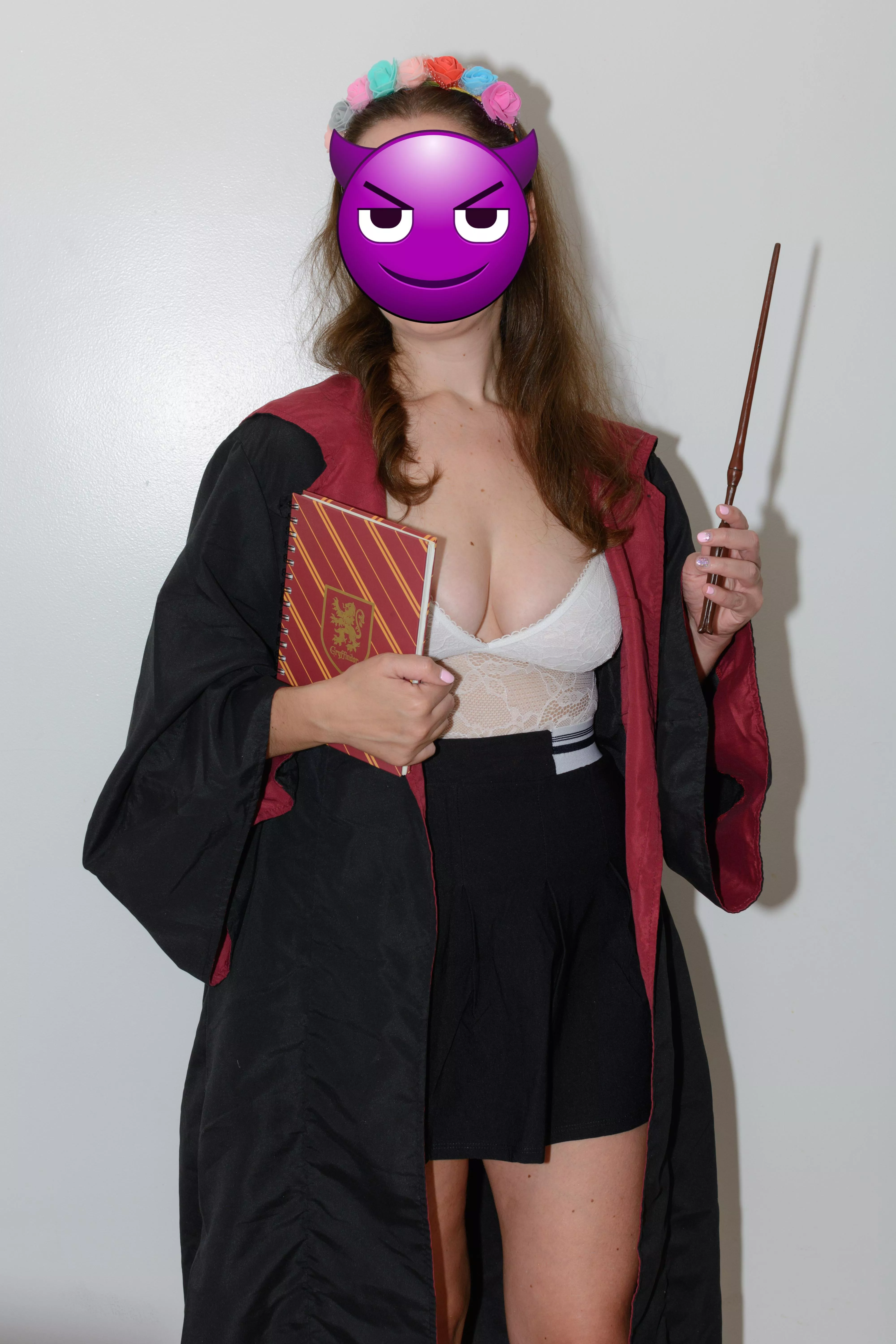 Sexy headgirl ❤️