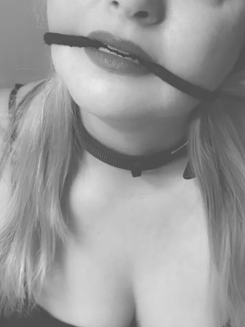 Simple rope tied up to my hands ☺️