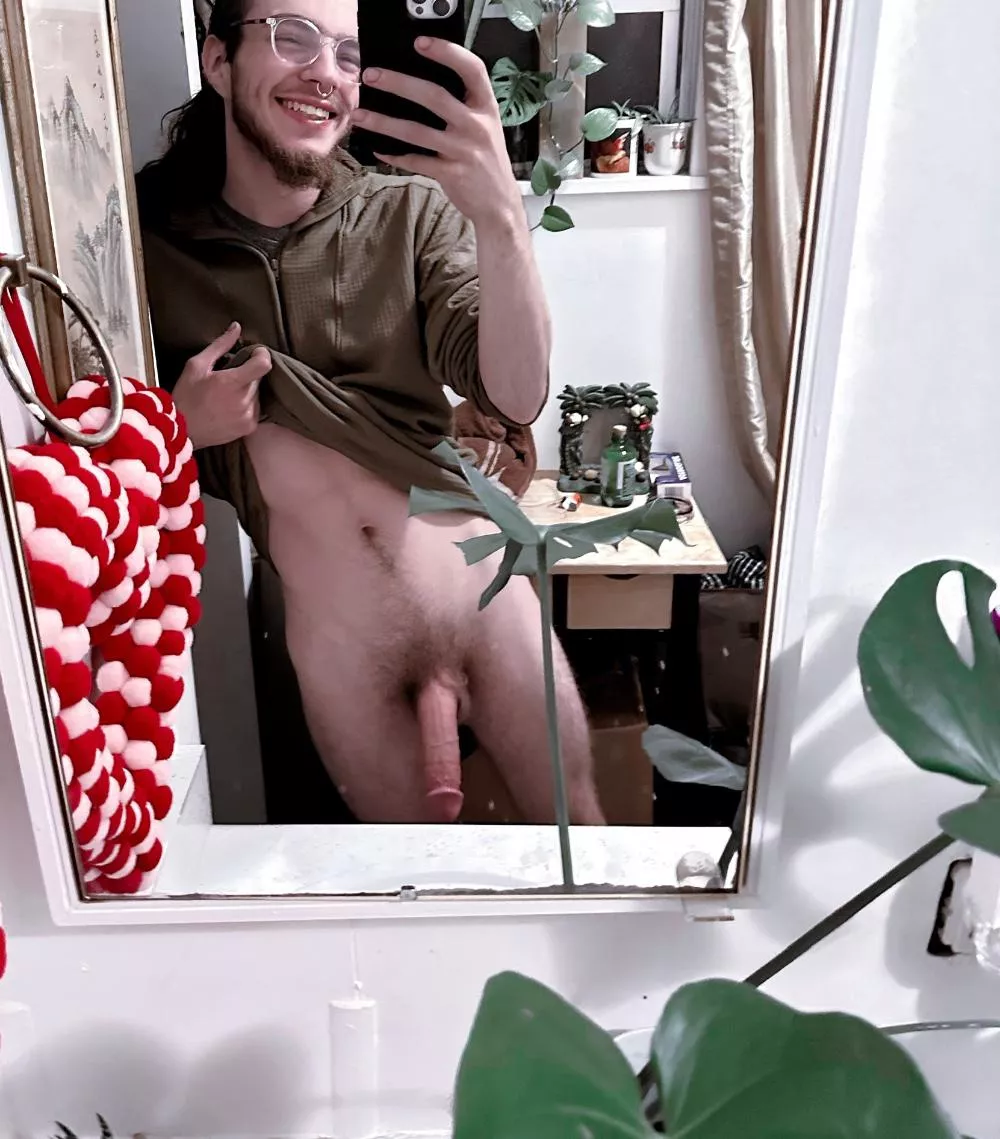 smile for the camera, babe!