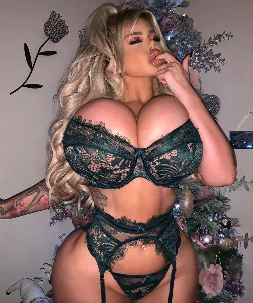 Somebody tell me why the hell am I getting so addicted to bimbos?