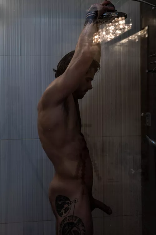 The reflections give me away 😅😆