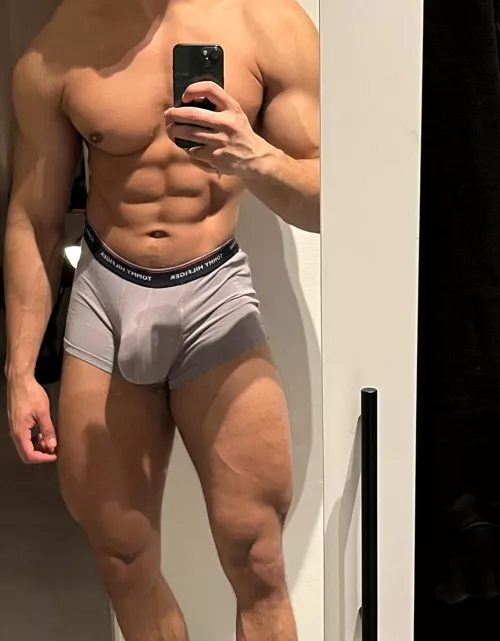 Wanna rub your head against my bulge? 😈