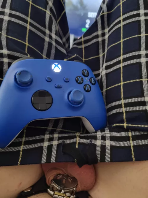 Want to play with me? Winner doms :3