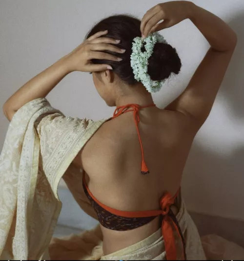 White men look the best with desi women.