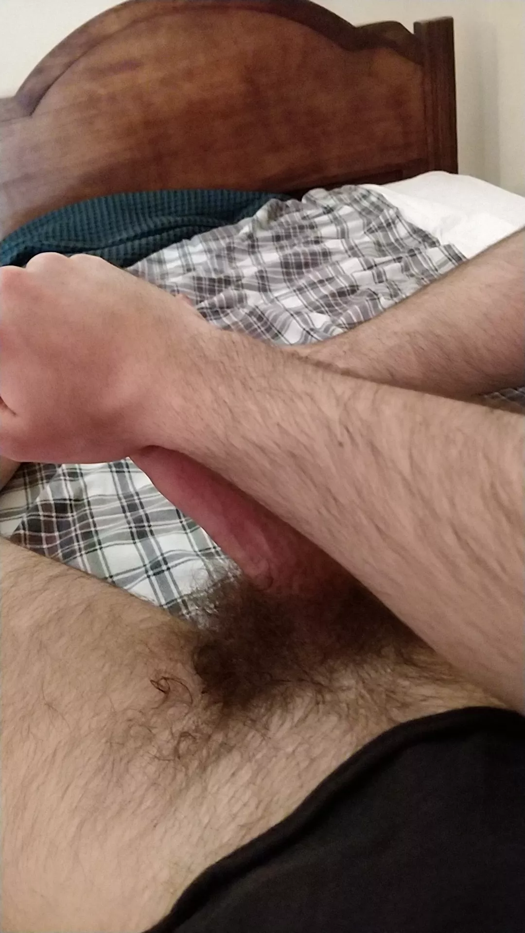 24 Italy 8inch fit hung daddy here HMU boys. Twinks++ joeob_1504