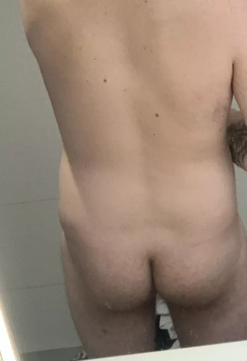 25 m redshanks2022 horny af send pic of your big cock