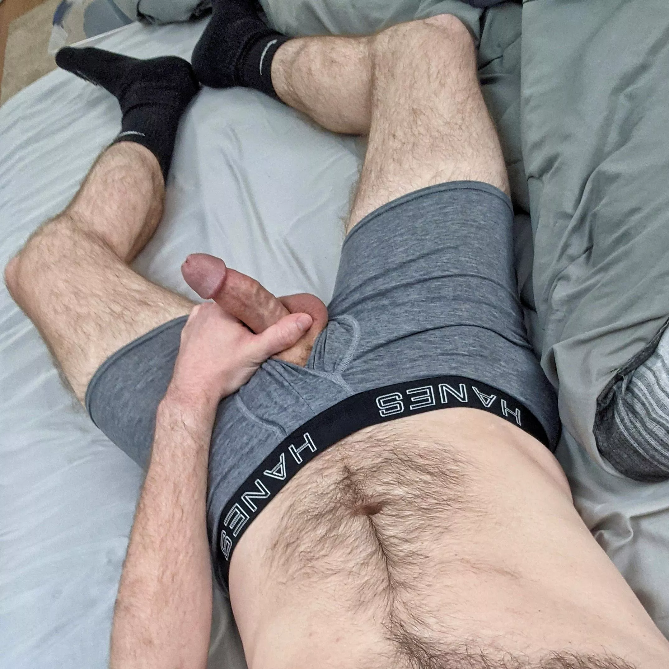 [26] anyone wearing crew socks that wants to swap? Just hopped in the shower. Sc: limp_mango