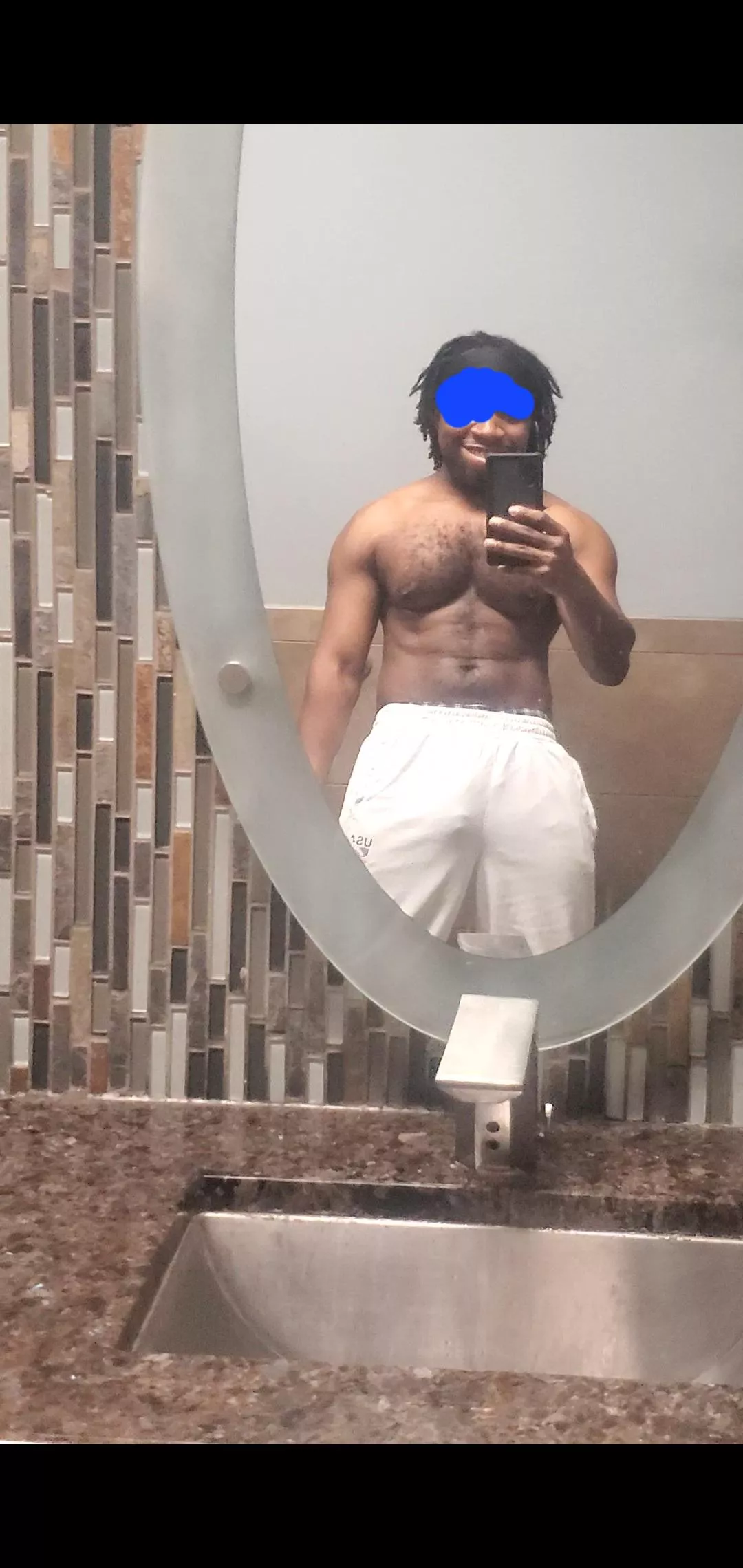 36M Chicago black male seeking hotwives. Willing to travel