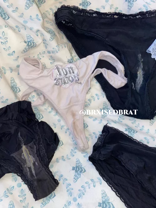 A panty collectors dream 🤪 Yes, this is my worn underwear.