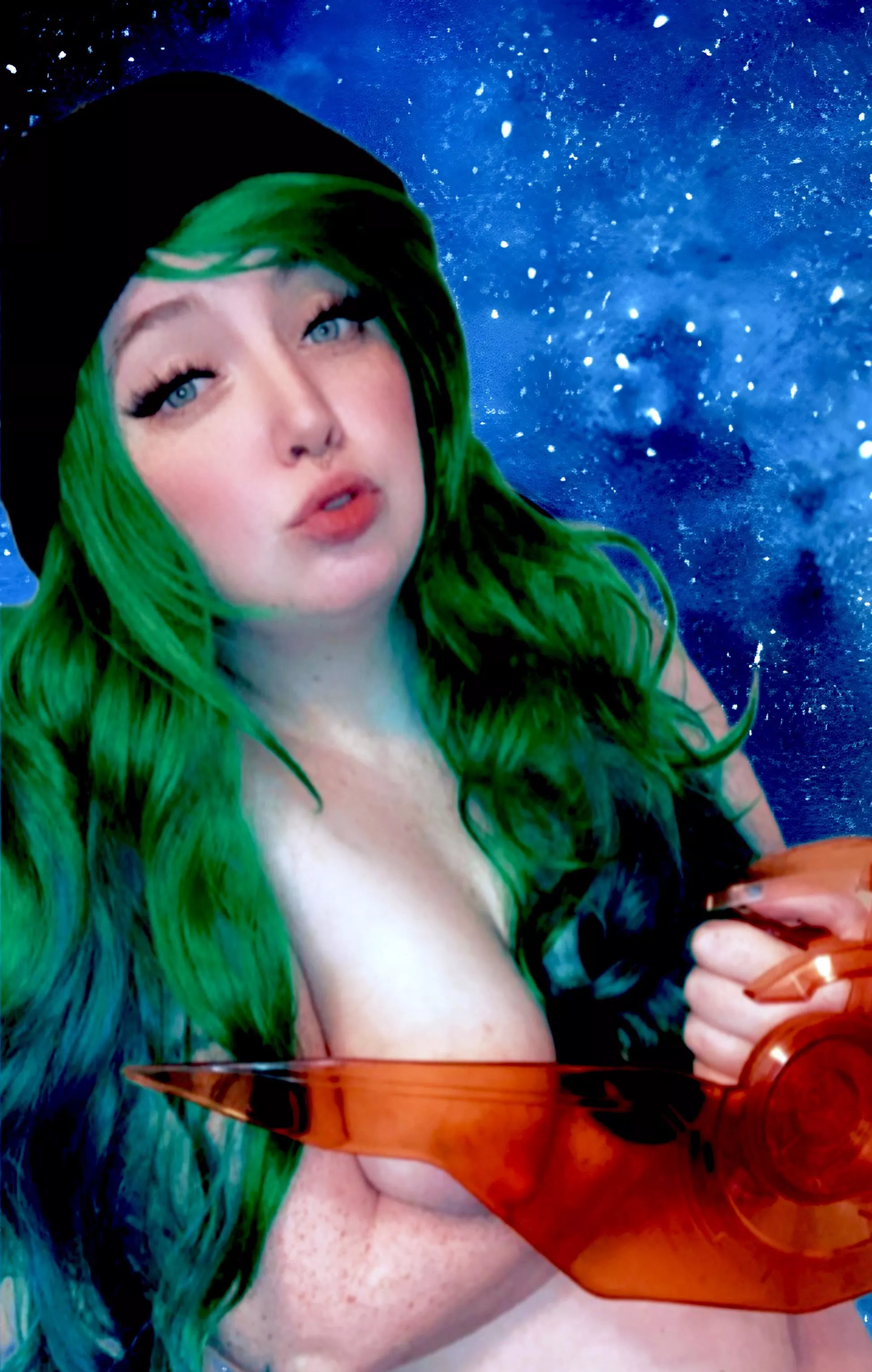 Am I your [F]avorite girl on the citadel? 🎮👾🪐🖤