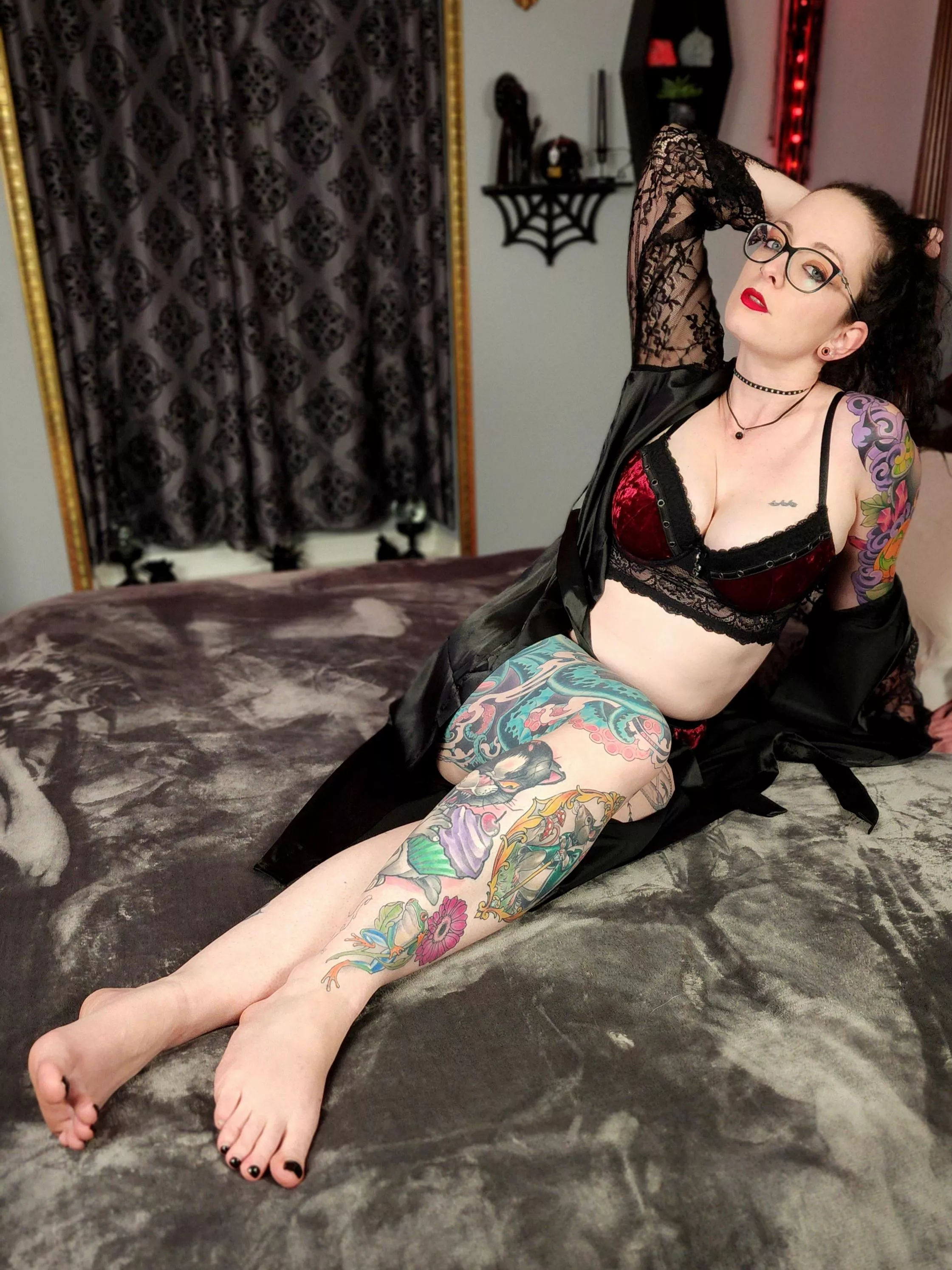 Being a slutty alt mom can be so much fun