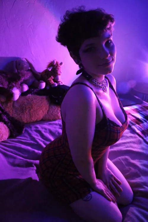 Bet you’d like a handful 😏