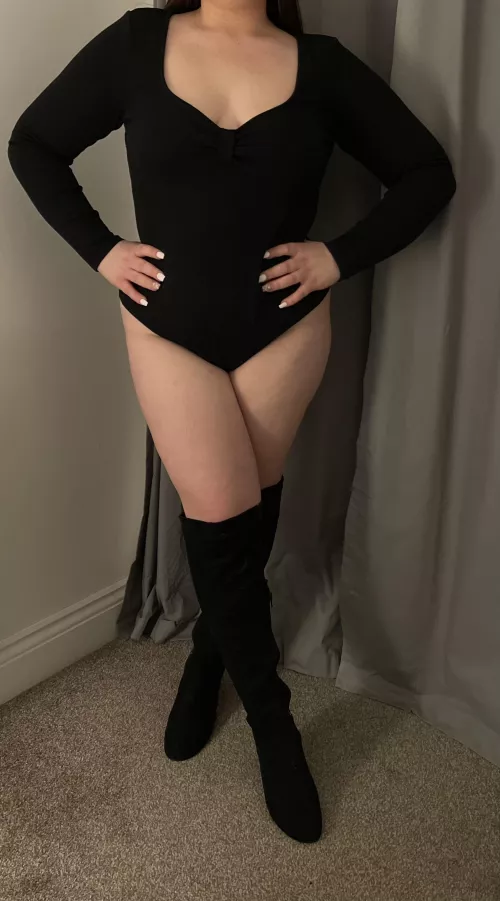 Boots on or off 👢