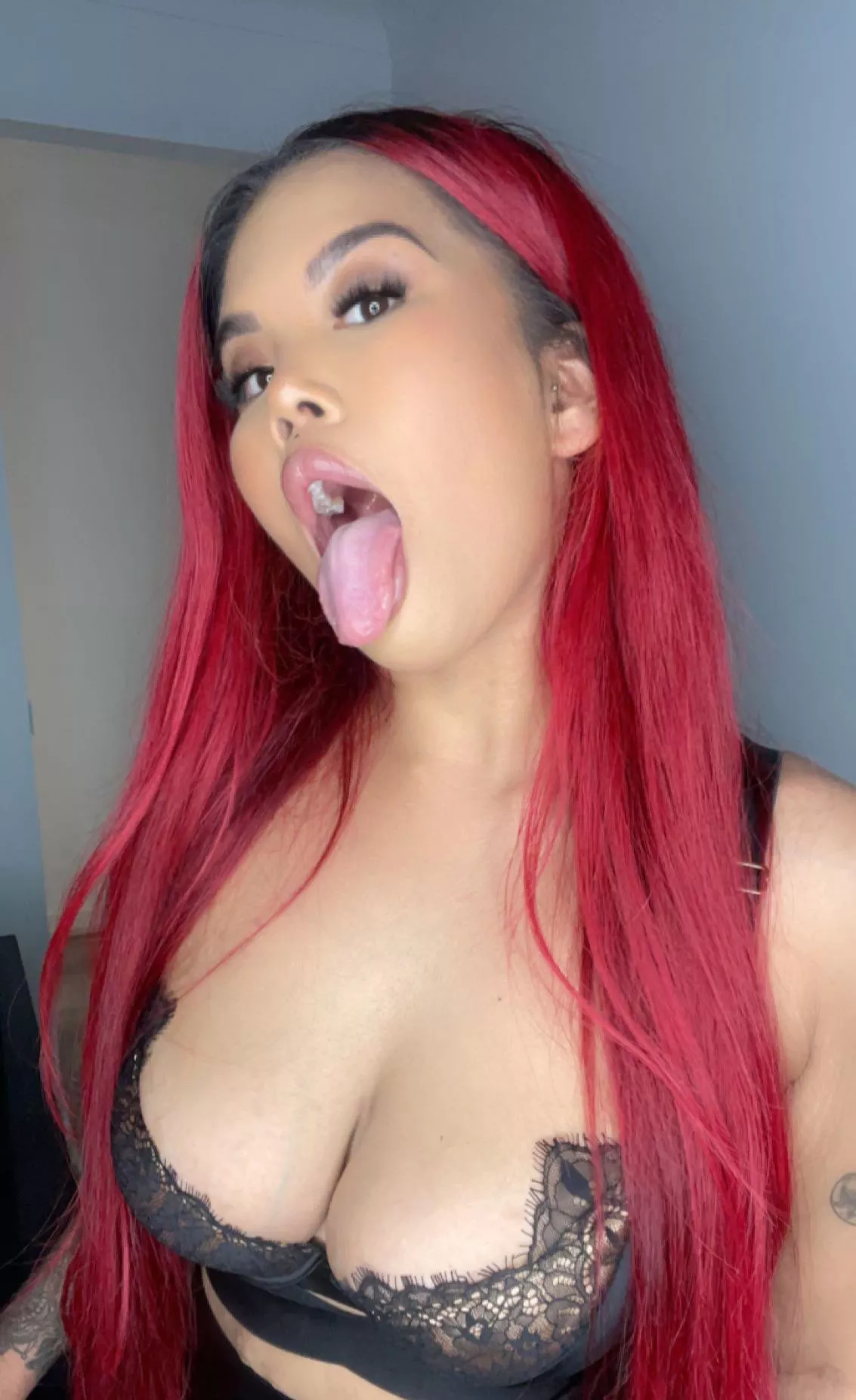 Busty Asian from Australia 😈🇦🇺