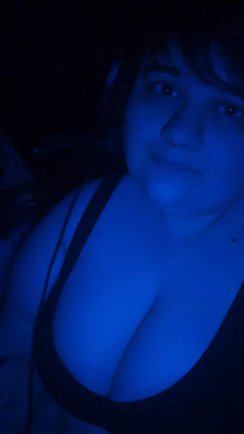 Can i be your gamer gf 🥺👉🏻👈🏻