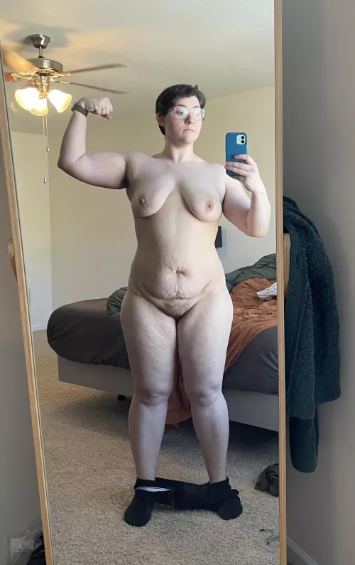 F-29-5’9”-234 lbs Quick pre-workout nude