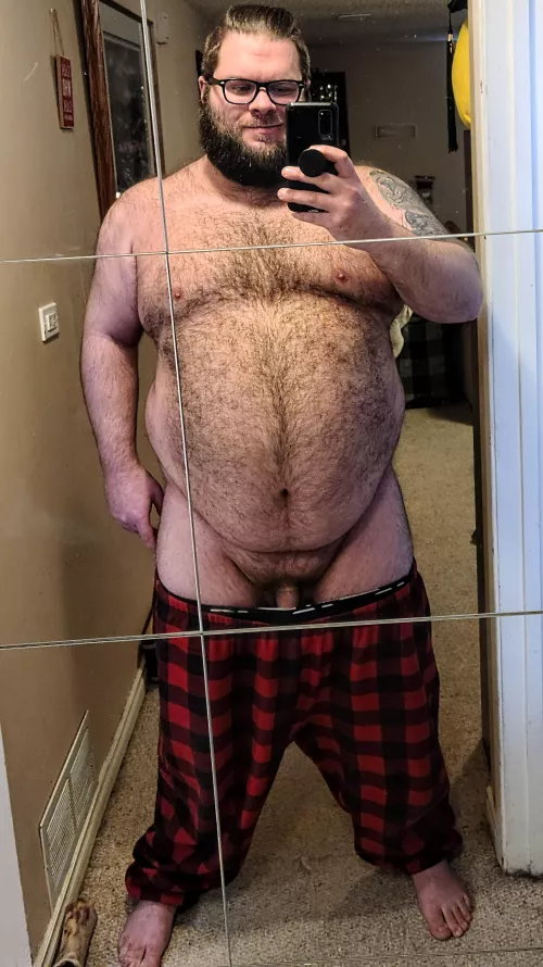 Getting ready for my morning shower. Wanna join?