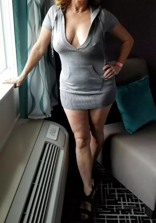 Go ahead, lift it up.