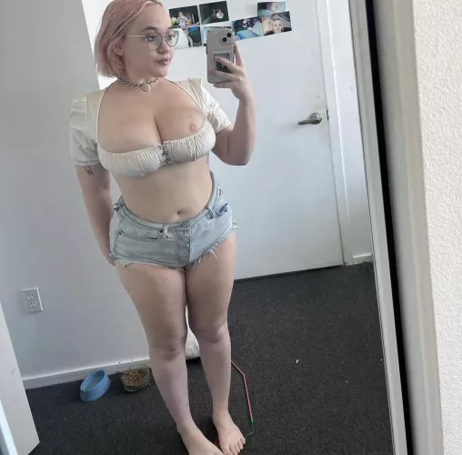 how do like me with no makeup?