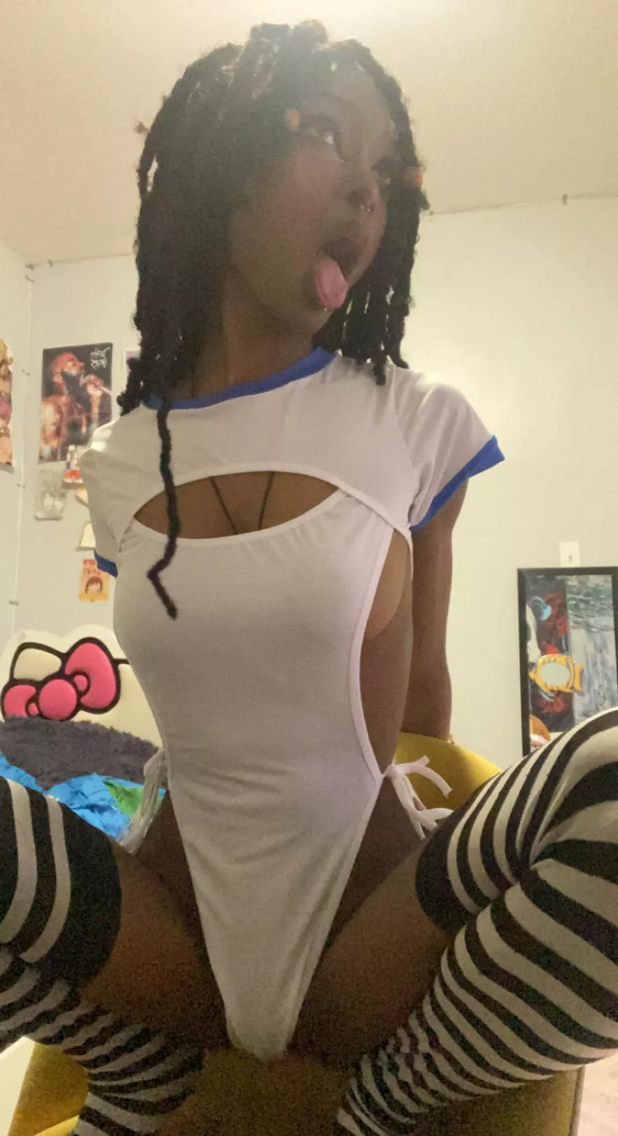 i wanna get fucked with these thigh highs on !