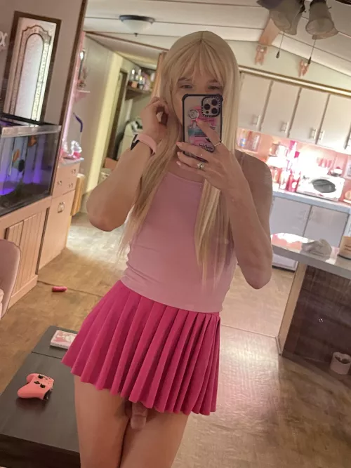 it’s hard to wear short skirts when your thing is too long 🙈