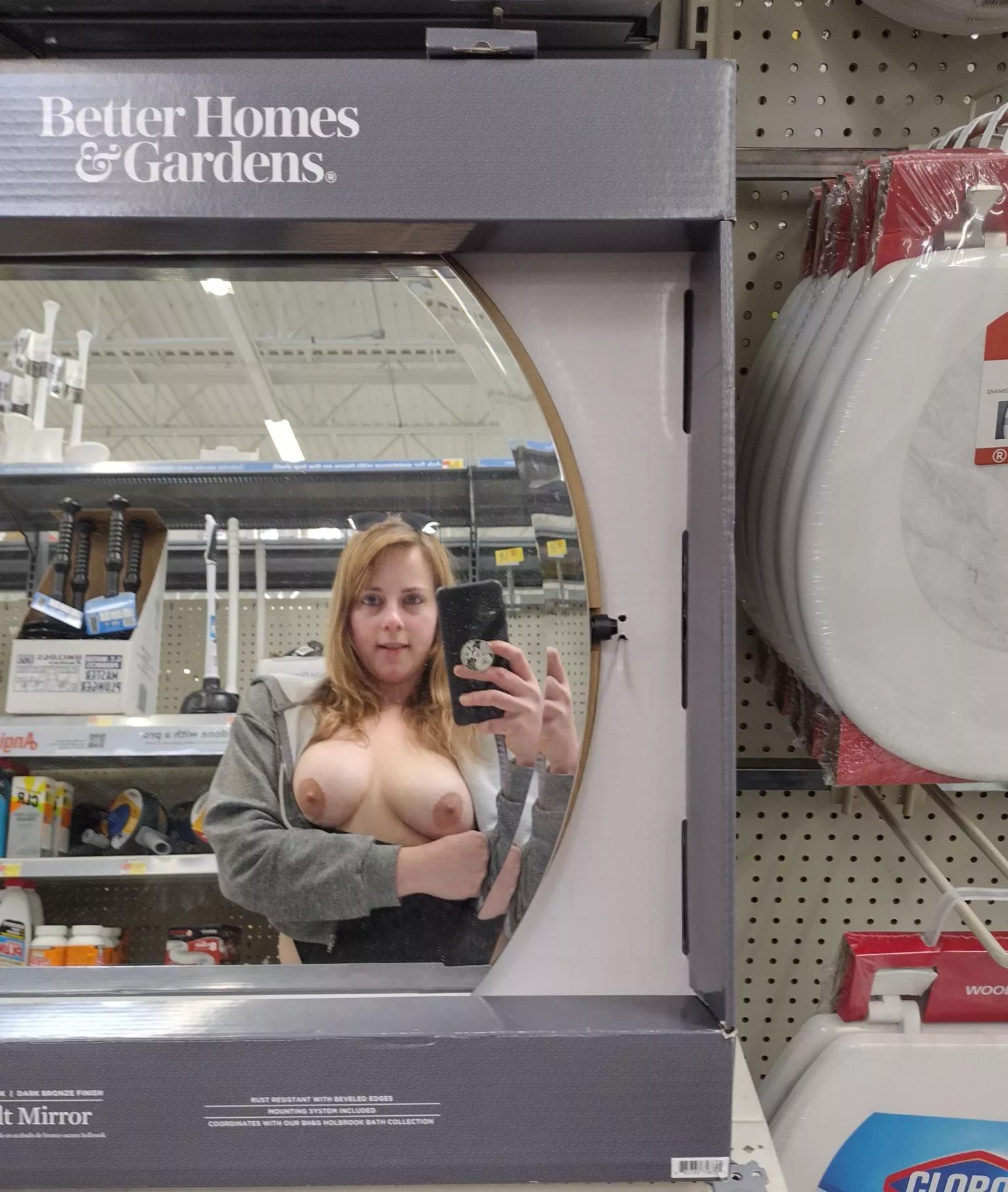 It's not a bathroom pic behind a closed door 🥵