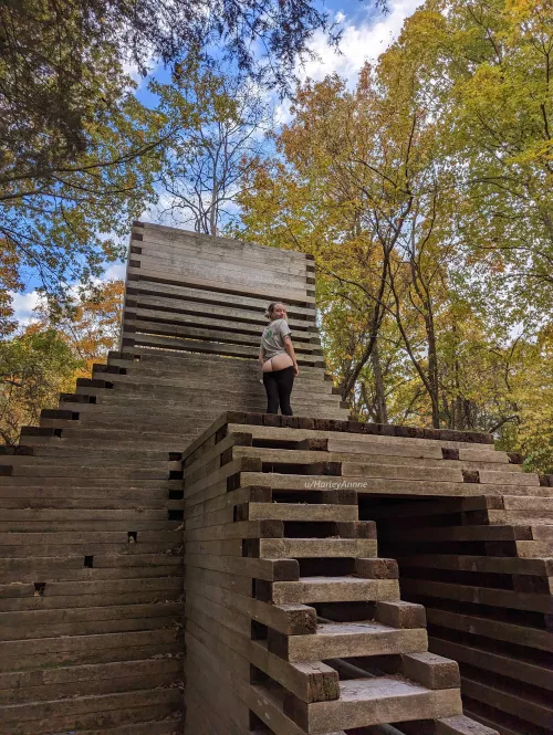 just playing around at a public sculpture park [IMG]