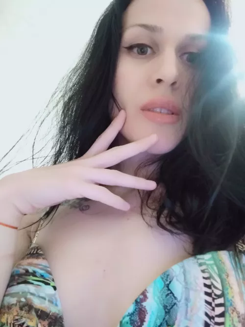 kiss or slap me?🤔