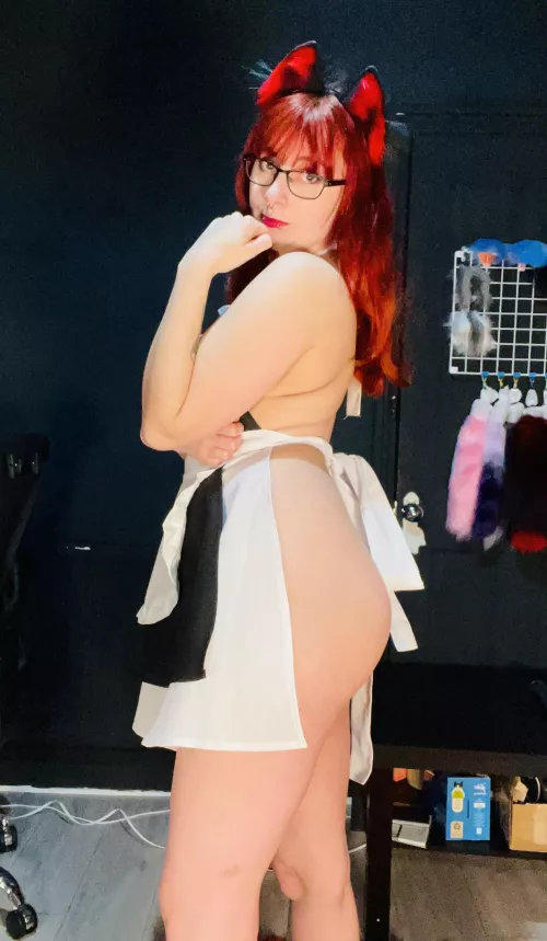 Kitty maid at your service 😏