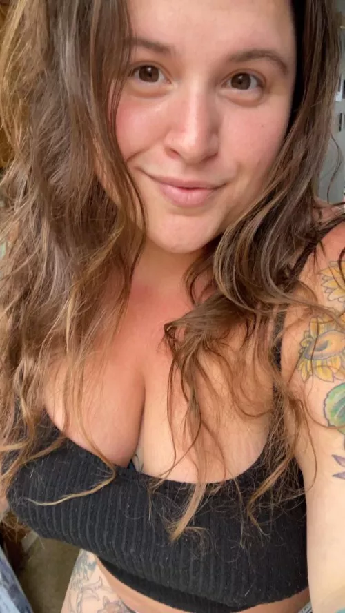 let my tatted bbw curves seduce you