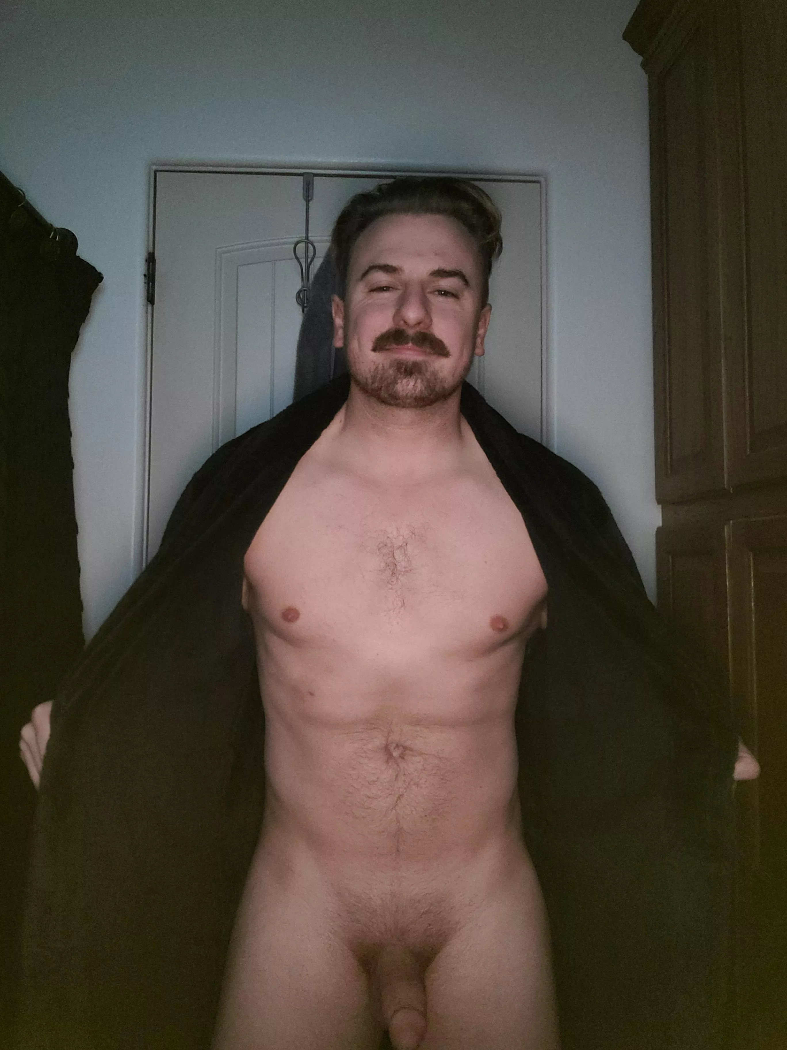 Let's see if my robe fits 2 😏