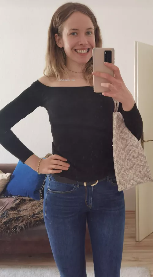 Maybe more cute than sexy... 😅💜