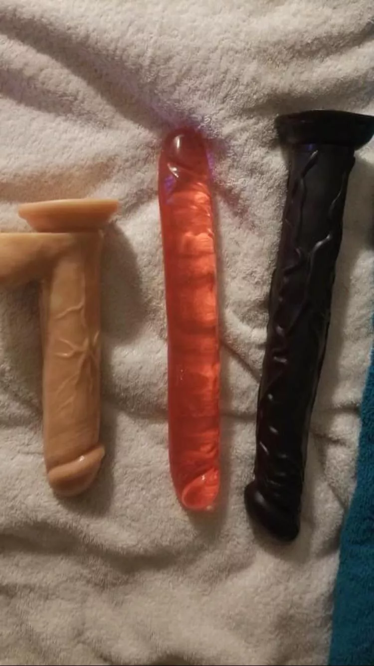 Mommy will humiliate the tiny clits of everyone who upv and say hi to this 😂🤏