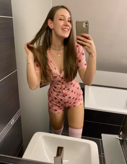 My dad hates this outfit :(